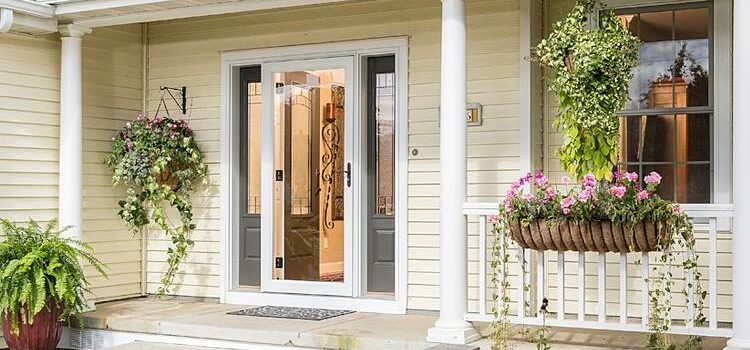 screen door installation in Yorba Linda